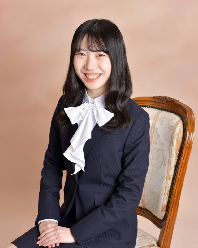 新しい環境へ、一歩ずつ。

少しの緊張と、
これから始まる毎日への期待。

そのどちらも感じられる、
今だけの表情を大切に。

自然体のままで、
節目の一枚を残します。

ご入学おめでとうございます。

撮影のご予約・詳細は
プロフィールのリンクよりご覧ください📷

#大学入学
#入学記念写真
#慶應義塾大学
#慶應入学
#記念写真
#ポートレート撮影
#スタジオ撮影
#写真スタジオ
#東京写真館
#新宿写真館
#春から慶應
#新生活スタート
#就活写真にもおすすめ
#スタジオアップ